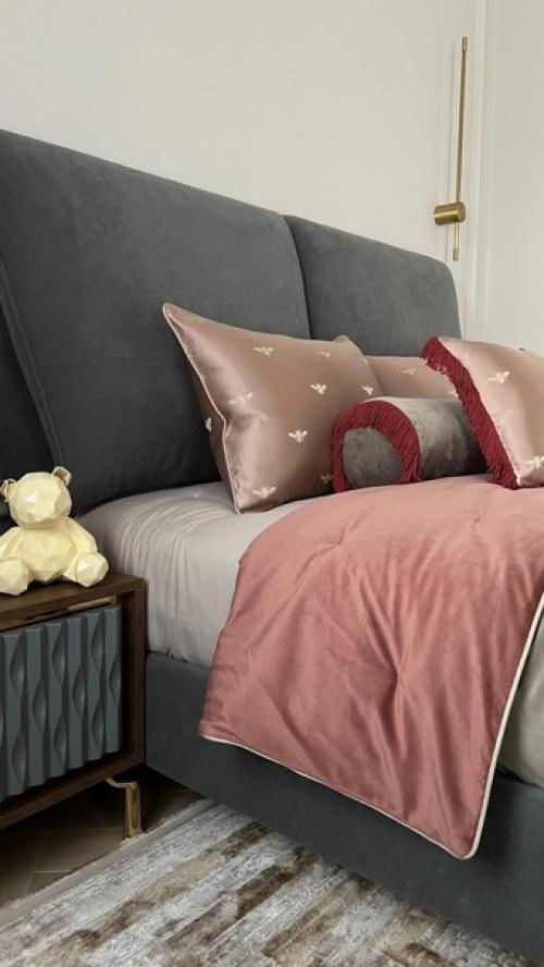 Этот год мне хочется завершить прекрасным проектом который нам бережно передала дизайнер интерьера @Liliya. 02