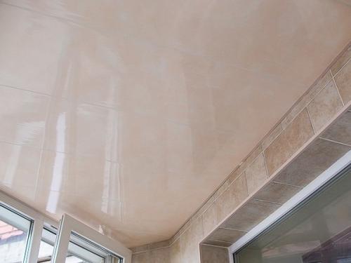 Отделка потолка на балконе - гидроизоляция, утепление и облицовка. 06