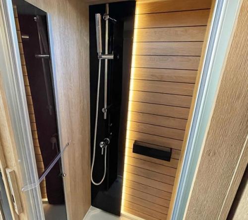 Итальянская фирма Mobilvetta начала свою работу в 1961 году как производитель мебели. 02