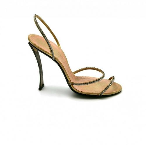 Андре Перуджа - мастер, который превратил туфли в маленькие скульптуры. 06