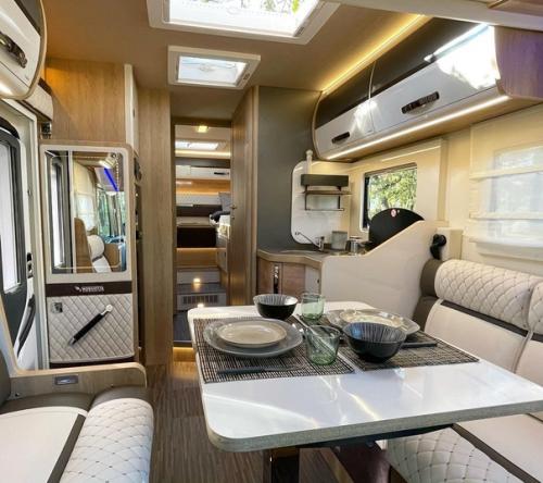 Итальянская фирма Mobilvetta начала свою работу в 1961 году как производитель мебели. 03