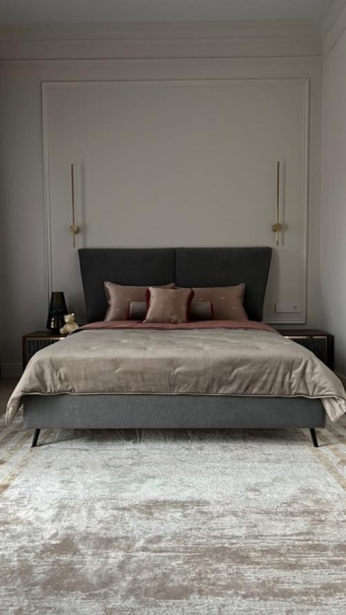 Этот год мне хочется завершить прекрасным проектом который нам бережно передала дизайнер интерьера @Liliya. 01