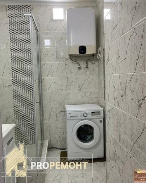 Результат ремонта. Интерьер в светлых тонах выполнен. 07