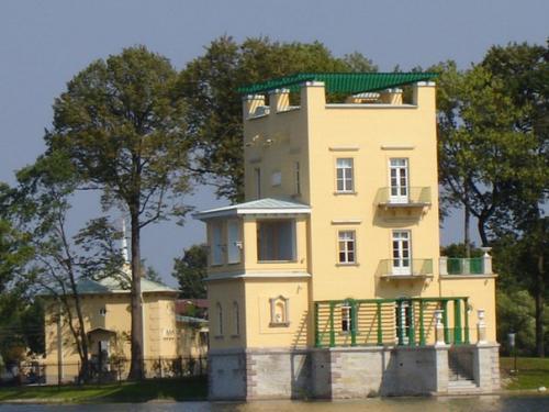 Ольгин павильон Петергоф. 02