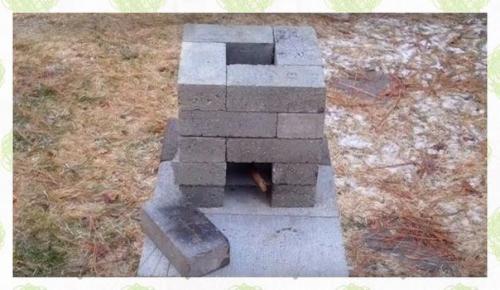 Ракетная печь из кирпича длительного горения, несмотря на простоту конструкции, может решить ряд проблем для владельцев дач и частных домов. 04