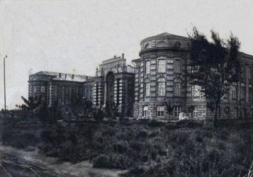 Больница брянской колонии - 2-я городская клиническая больница. 01