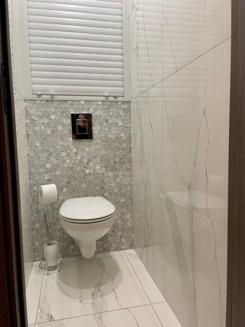 С вами проектом ванной комнаты и туалета нашей покупательницы делимся. 04