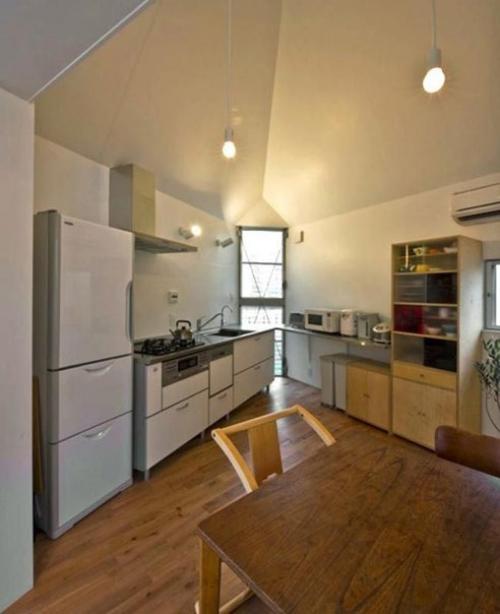 Многие из нас мечтают об пусть даже не большом, но зато своем уютном домике. 06