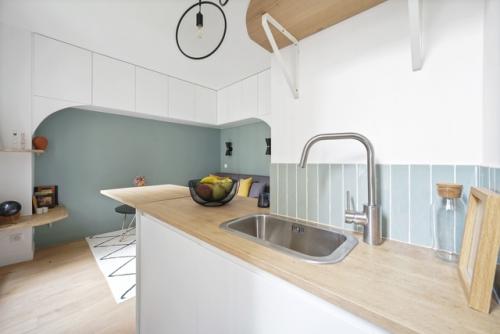 Интерьер маленькой квартиры - студии всего 15 м 2 в Париже. 09