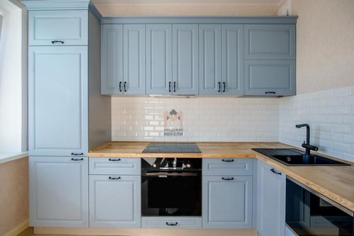 Голубой цвет вызывает чувство расслабления, покоя, тишины, величия и экспансивности. 08