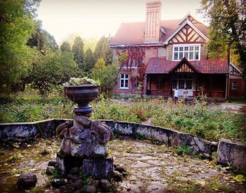 Домик из сказки - дача великого князя бориса Владимировича. 03