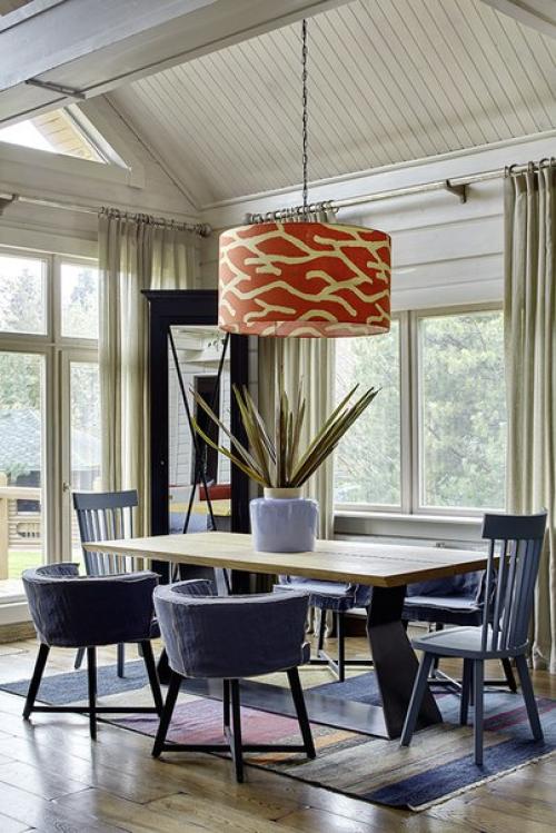 Постановщику ледовых шоу и чемпиону мира по фигурному катанию Илье авербуху холодных оттенков достаточно на работе.