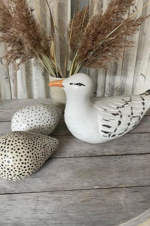 Керамика неподвластна времени и это одна из немногих тенденций интерьера, которая никогда не выходит из моды. 01