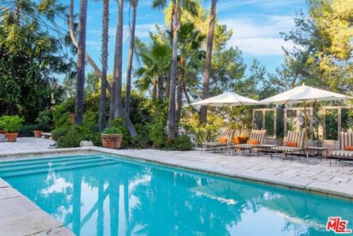 - кэти перри выставила свой особняк в голливуде на продажу. 03