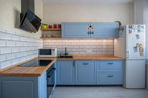 Голубой цвет вызывает чувство расслабления, покоя, тишины, величия и экспансивности. 06