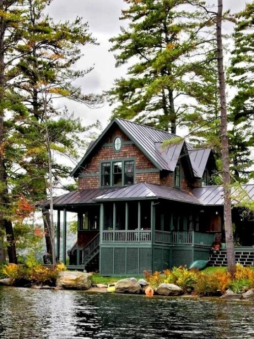 Великолепный дом у озера. 01