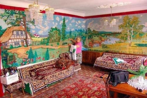 Удивительная вышивка.  80-Летняя пенсионерка Екатерина Сергеевна прославилась на весь интернет благодаря своему таланту вышивания крестиком.
