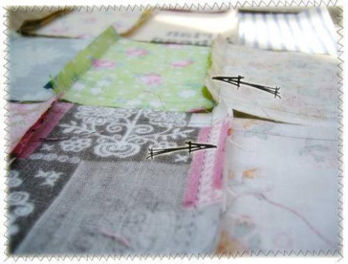 Мягкие съёмные сидения на стулья из лоскутков. 02