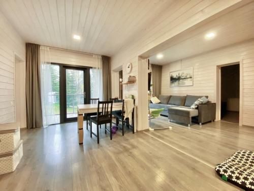 Как вместить все фото в один пост? 01