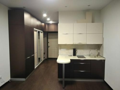 Полезные советы. Объединение кухни и гостиной - это решение, позволяющее максимально эффективно использовать каждый квадратный метр двух комнат. 09