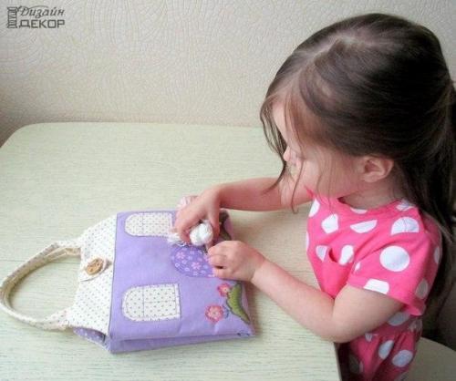 Игровой домик - сумочка для куколки? 
