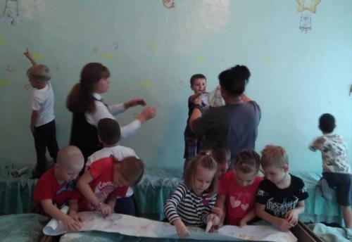 Оформление стен спальни в подготовительной к школе группе 3. 07