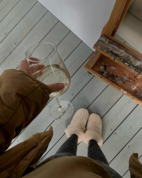 Планы на осень: жить в лесу, писать картины, пить вино и не сдаваться. 06