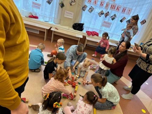 День бабушек и дедушек под девизом: ладушки, ладушки, дедушки и бабушки! 01