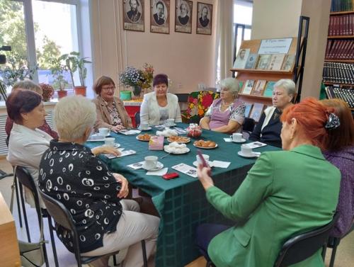 Ваших лет золотые россыпи …. 02