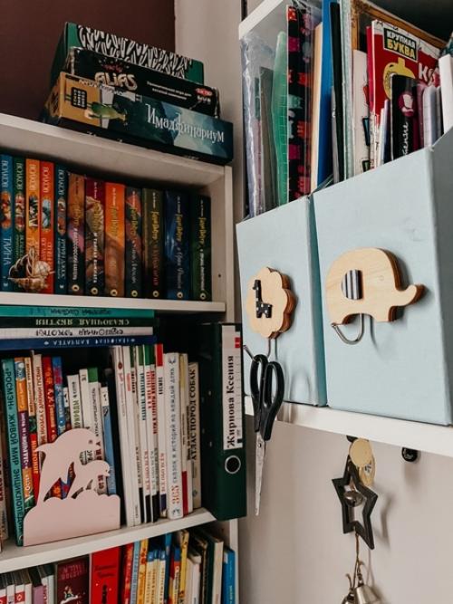 Зона работы и творчества маленькой школьницы. 04