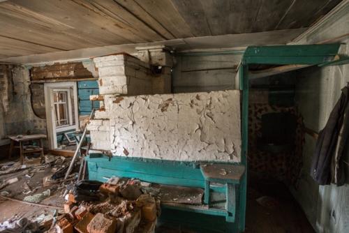 Прямаяречь.  Даниил Зинченко - о прогулке по заброшенной деревне выставка: 01