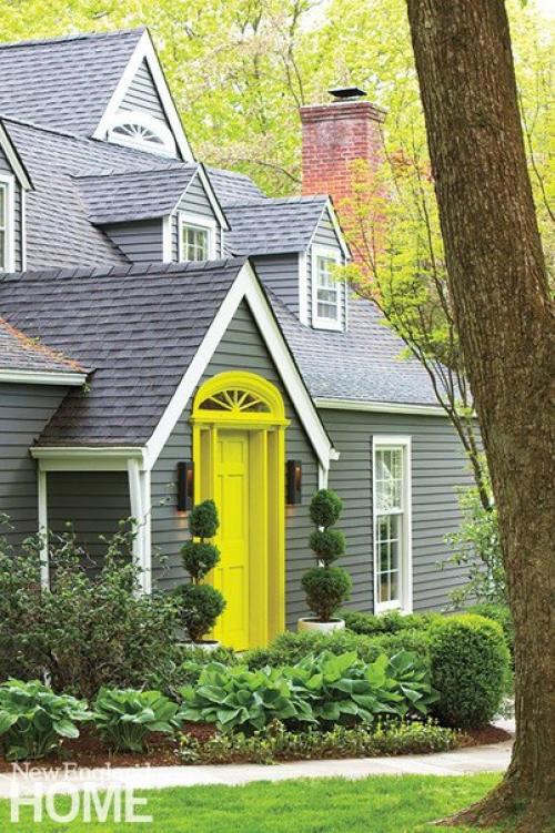 Яркий дом дизайнера в США.