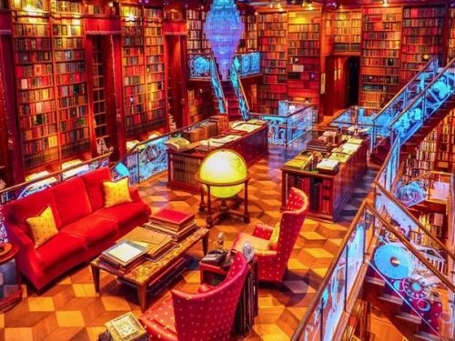 10 уникальных библиотек известных людей? 08