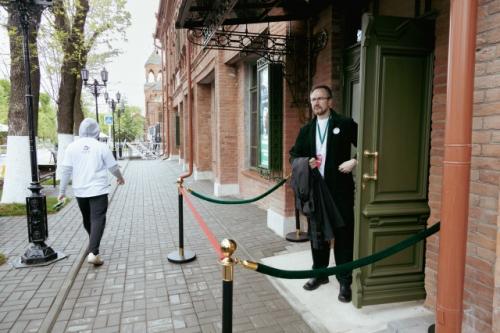 16 ноября - счёт в пользу главного художника театра имени Евгения Вахтангова, заслуженного художника России Максима обрезкова - 5: 0! 06