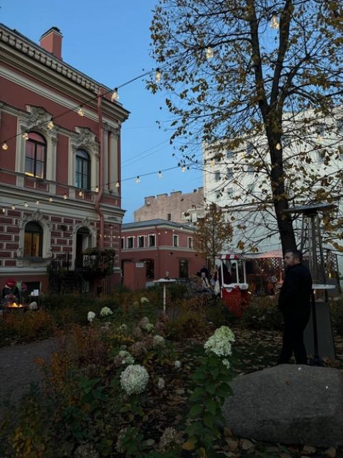 Доча анастасия. Дом мясникова. 01