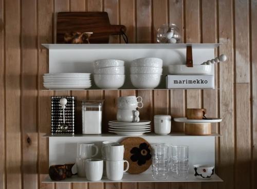 Уютное жилище в самом сердце зимней Финляндии, буквально утопающее в снегу. 01