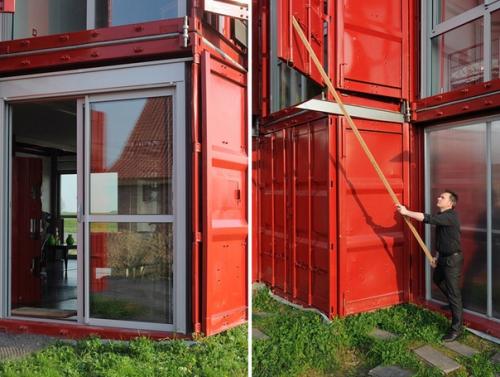 Архитектор Patrick Partouche завершил проект жилого дома из контейнеров, предназначенного для проживания одной семьи. 01
