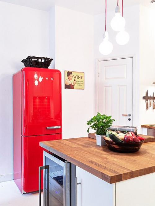 Ребята, привет!  Кто-нибудь в свой скандинавский интерьер кухни холодильник Smeg добавлял? 02