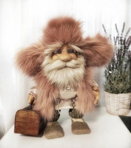 А почему бы и не яркий цвет одежды. 02