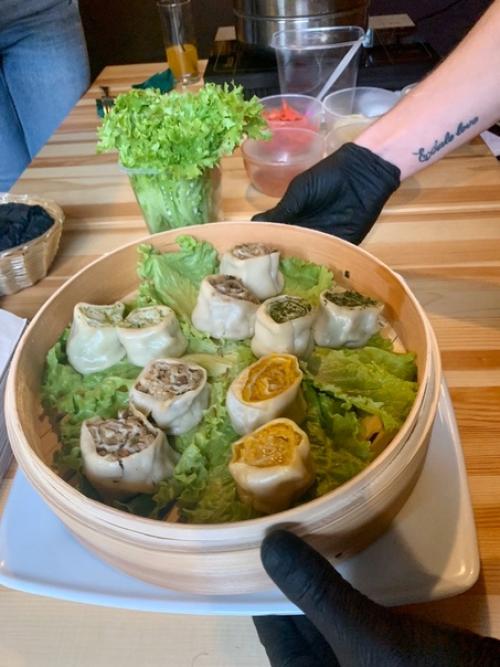 Спасибо Леночке за организованную гастрономическую экскурсию! 07