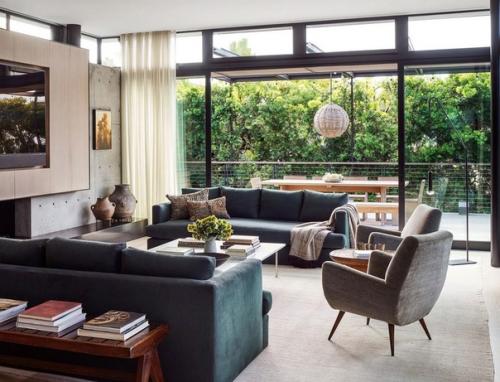 Просторный дом. Стильный. 01