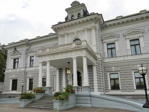 Для тех, кто решил провести выходные в столице? 08