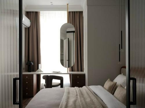 Трешка с кухней в коридоре: элегантный интерьер квартиры. 06