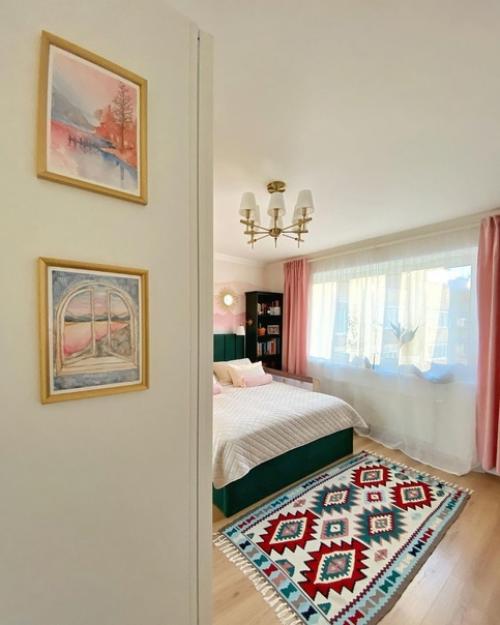 Невероятно уютный вариант интерьера небольшой квартиры в скандинавском стиле. 03