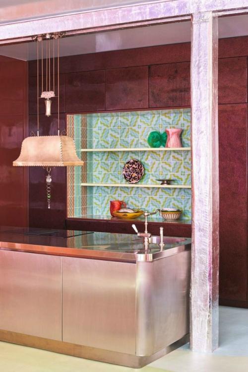 Парижское жилище жюльена себбана - это не просто дом, а полноценный манифест стиля Uchronia. 09