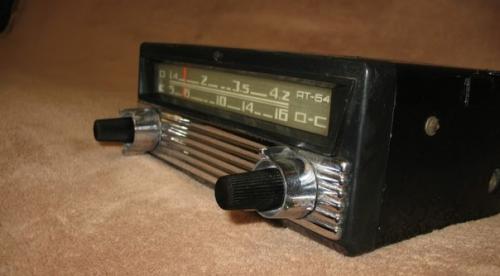 Мультимедиа из Ссср: автомобильная Музыка прошлого века. 01