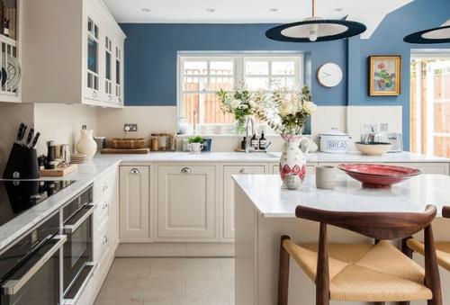 Чисто английская история: красочный интерьер таунхауса в Лондоне. 05