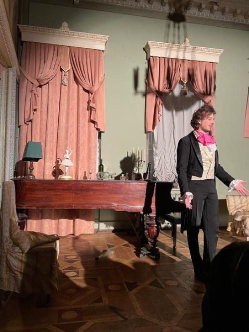 Петербуржские Квартиры - это спектакль в особняке кочневой на набережной Фонтанки. 03