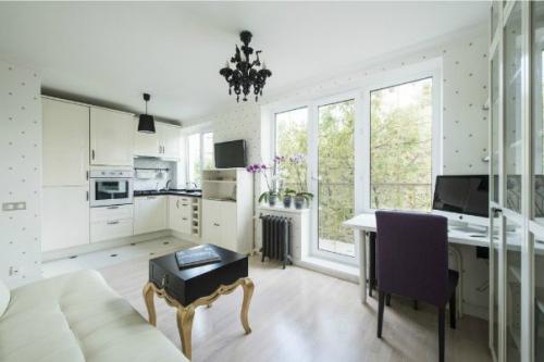 Стильная квартира - студия из угловой Хрущевки. 07