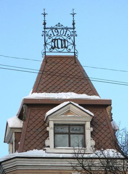 Необычный Дом с Павлином. 01